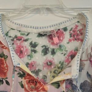 John Mark Blouses; lovely floral with Lace; goes with rose pants